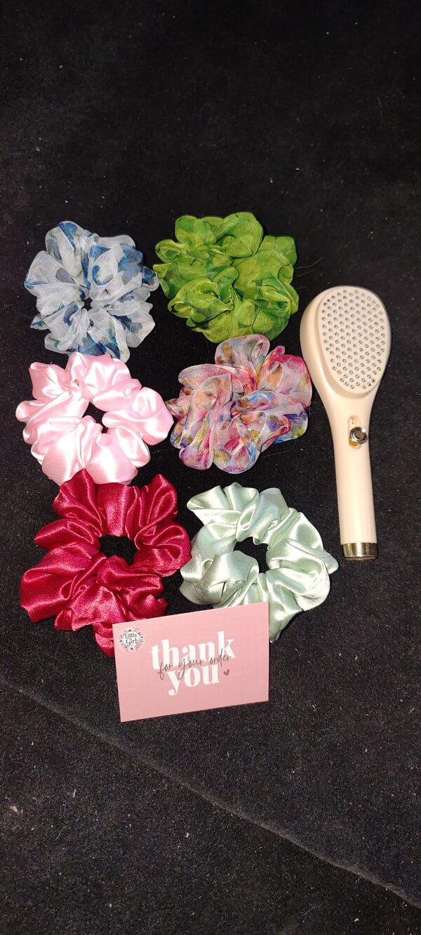 Combe With Scrunchies | offer limit time |